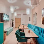 Salvator Boutique Vegan-friendly מלון 4*