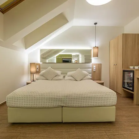 Salvator Boutique Vegan-friendly Hotel